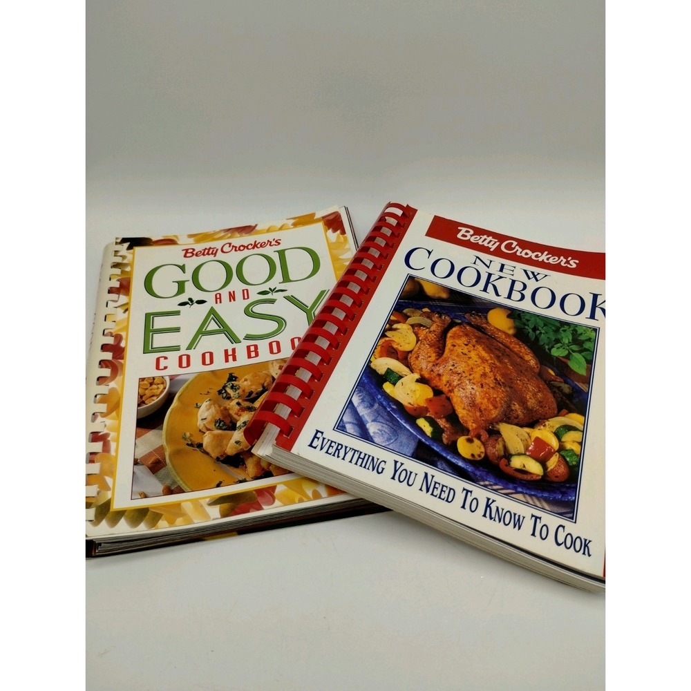 Set Of 2 Betty Crocker Spiral Bound Cookbooks Good &Easy Everything You Need To
